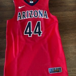 UNIVERSITY OF ARIZONA BASKETBALL JERSEY